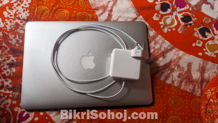 Apple Macbook Air